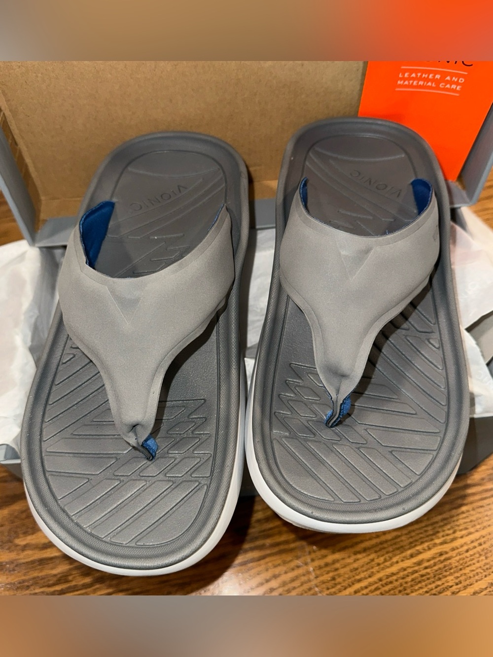 Vionic Restore Recovery Flip Flops Gray Blue Womens Size 6 Orthotic Comfort NIB